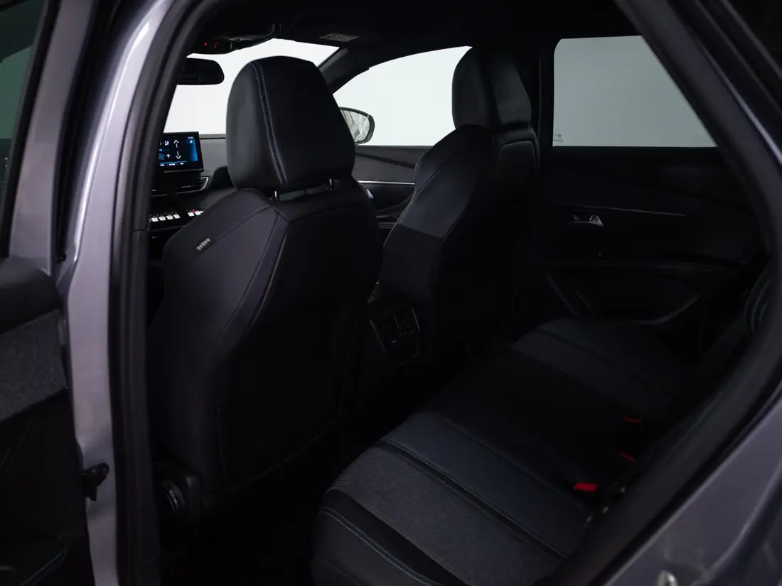 Peugeot 3008 1.5 Allure Pack Bluehdi 130 At Diesel año 2025