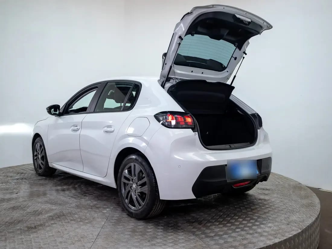 Peugeot 208 208 1.2 Active Pack Puretech 100 At año 2022