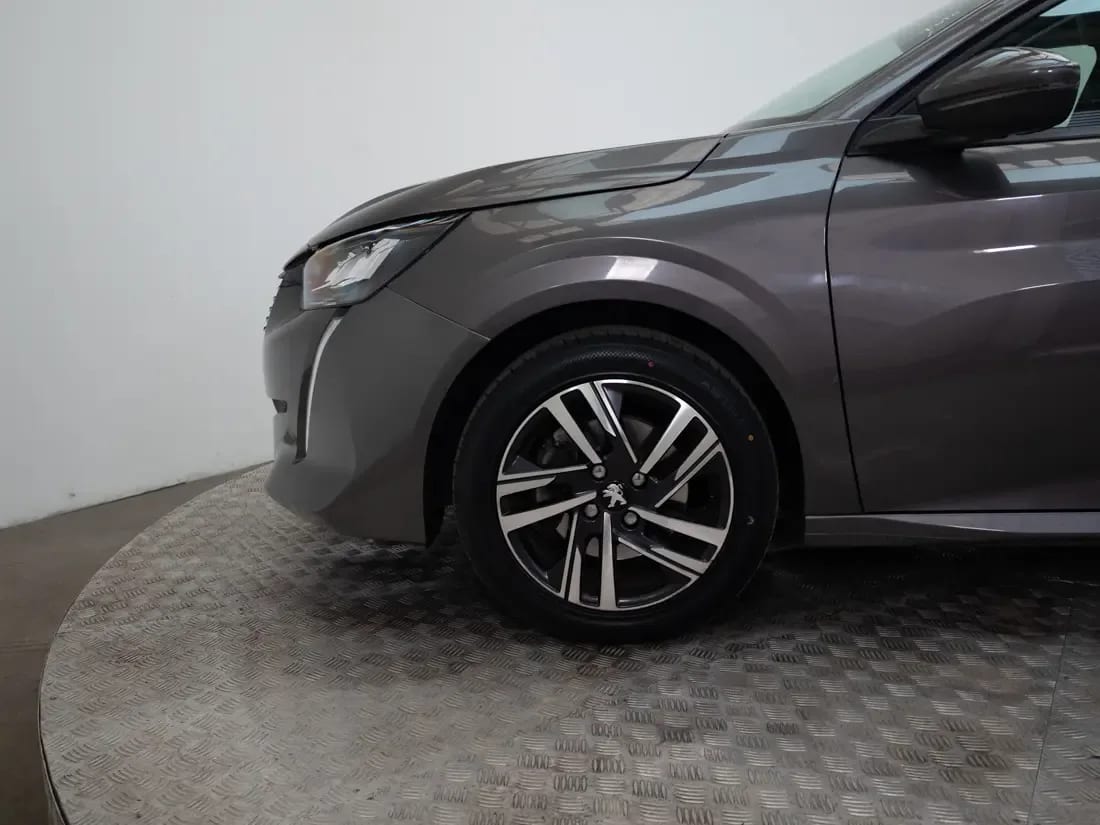 Peugeot 208 208 1.2 Allure Pack Puretech 130 At año 2022