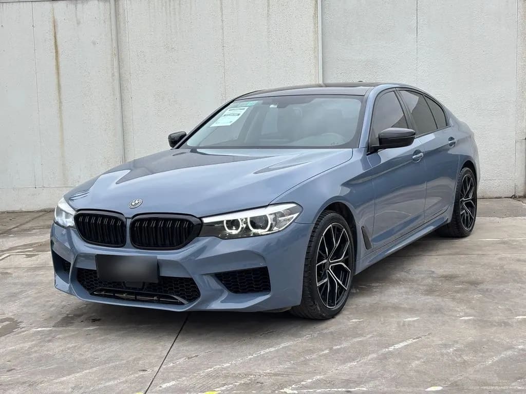 BMW 520 2.0 Executive 4x2 At 4p año 2020