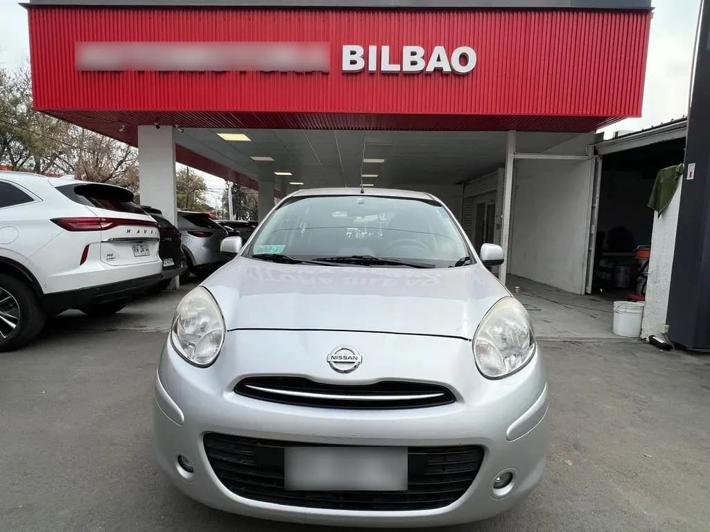 Nissan March Gl año 2014