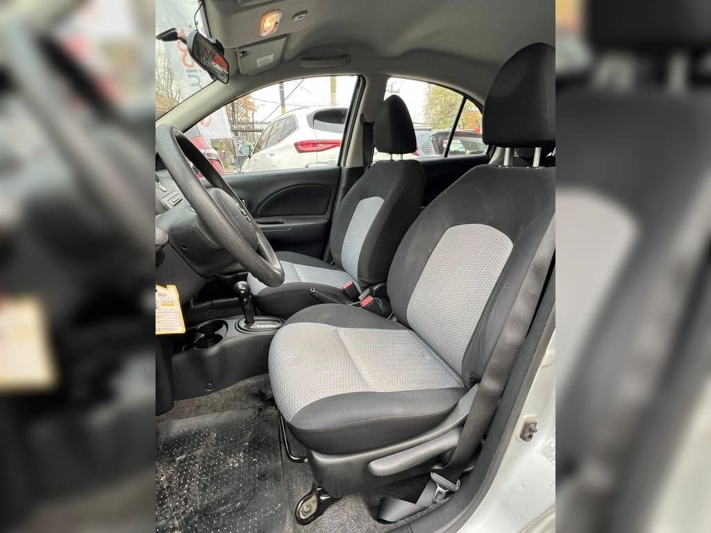 Nissan March Gl año 2014