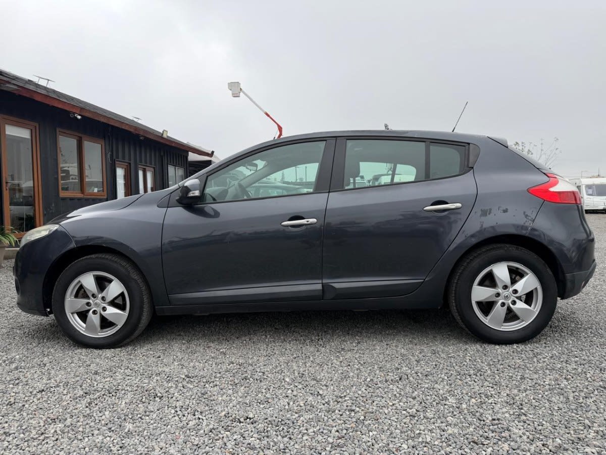 Renault Megane Iii 2.0 Mt6 año 2012