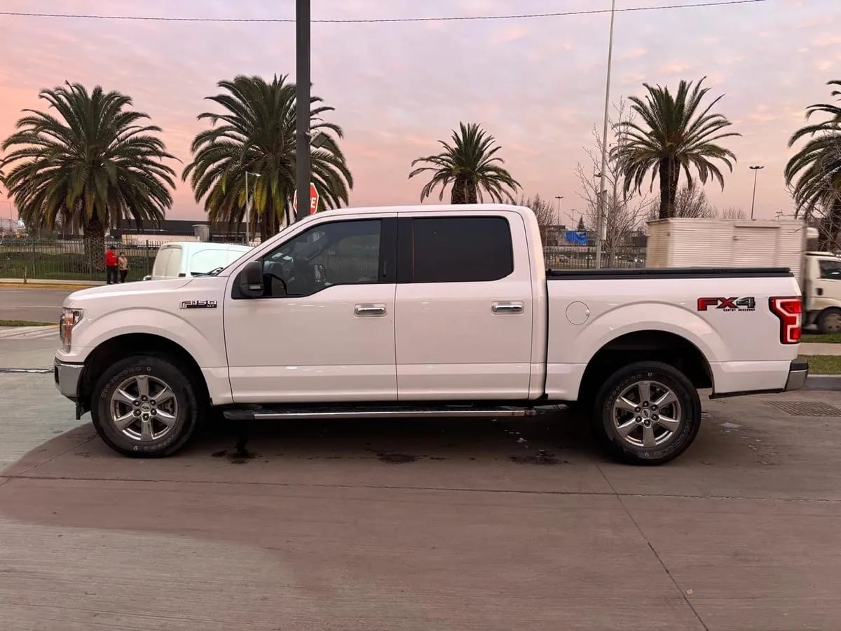 FORD F-150 5.0 Xlt Cc At 4x4 año 2019