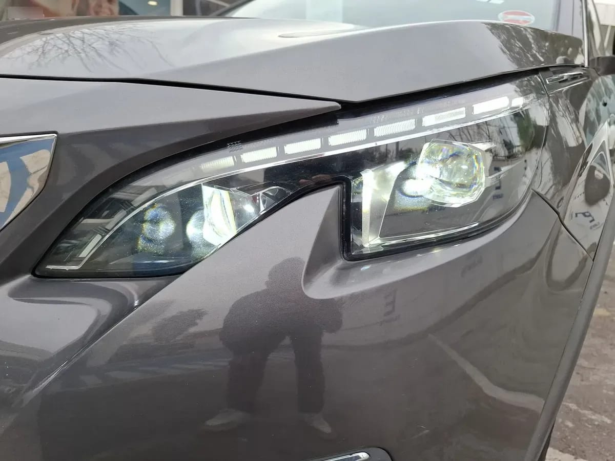 Peugeot 5008 2.0 Gt Bluehdi 180 Eat8 5p año 2020