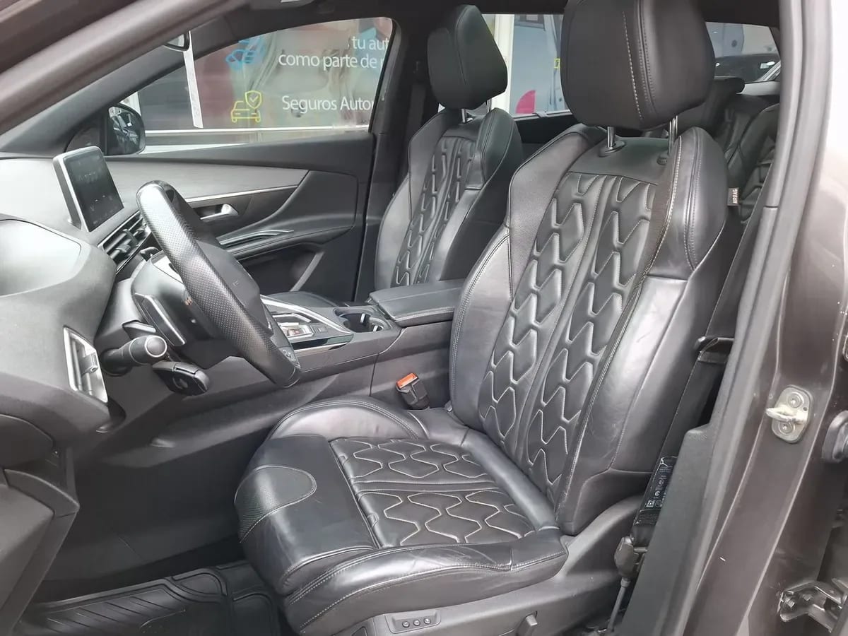 Peugeot 5008 2.0 Gt Bluehdi 180 Eat8 5p año 2020