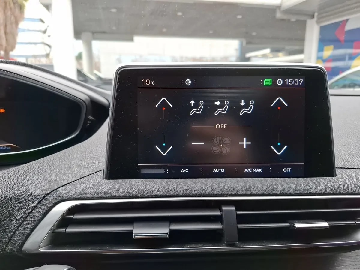 Peugeot 5008 2.0 Gt Bluehdi 180 Eat8 5p año 2020