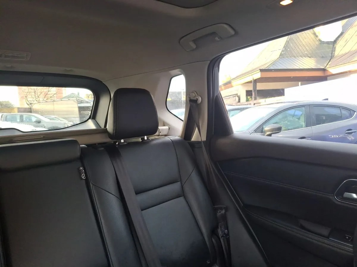 Nissan X-Trail 2.5 Exclusive 4x4 3row Cvt At 5p año 2024