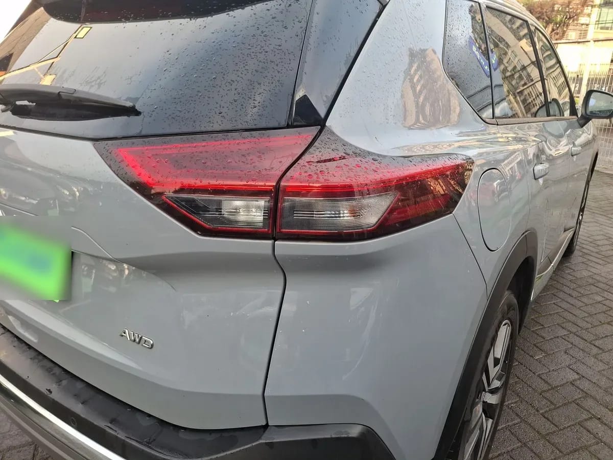 Nissan X-Trail 2.5 Exclusive 4x4 3row Cvt At 5p año 2024