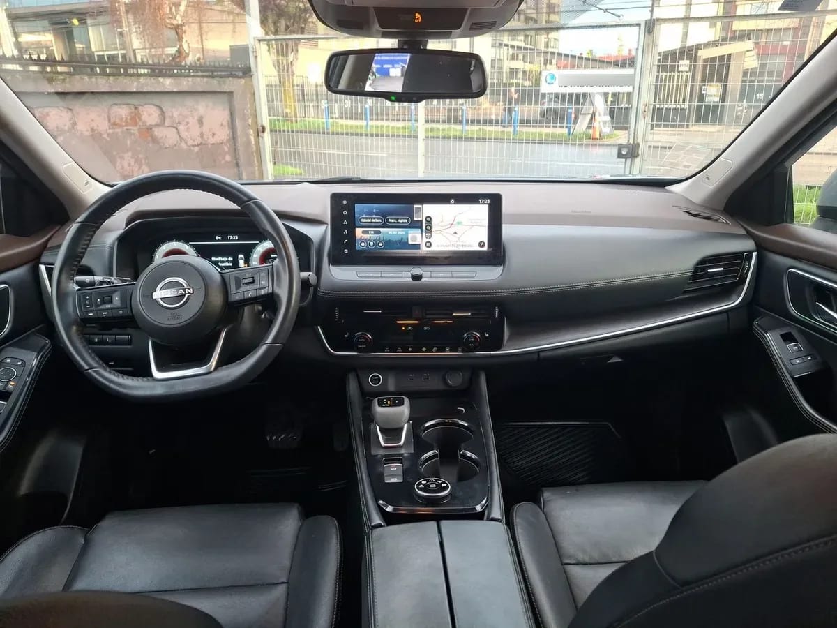 Nissan X-Trail 2.5 Exclusive 4x4 3row Cvt At 5p año 2024