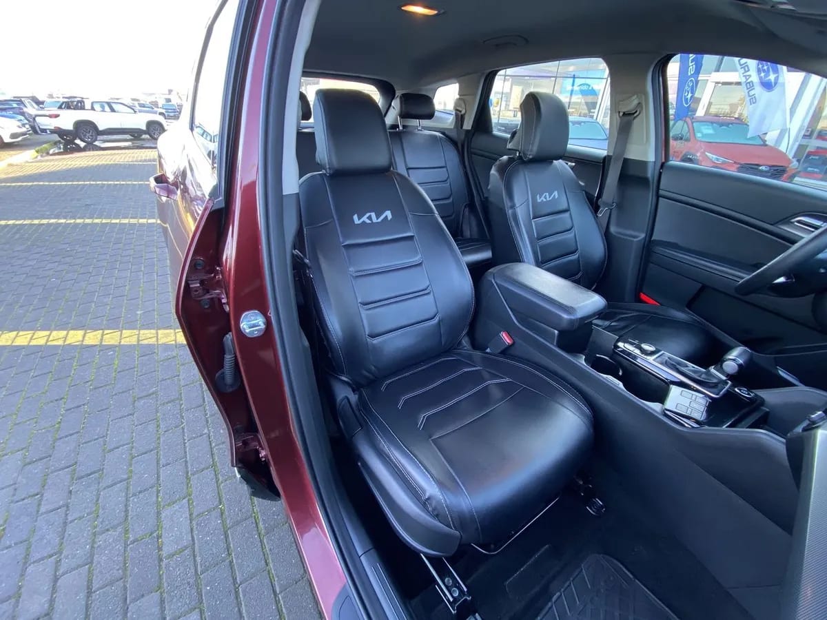 Kia Sportage 2.0 Ex Benc Awd 6at 5p año 2023