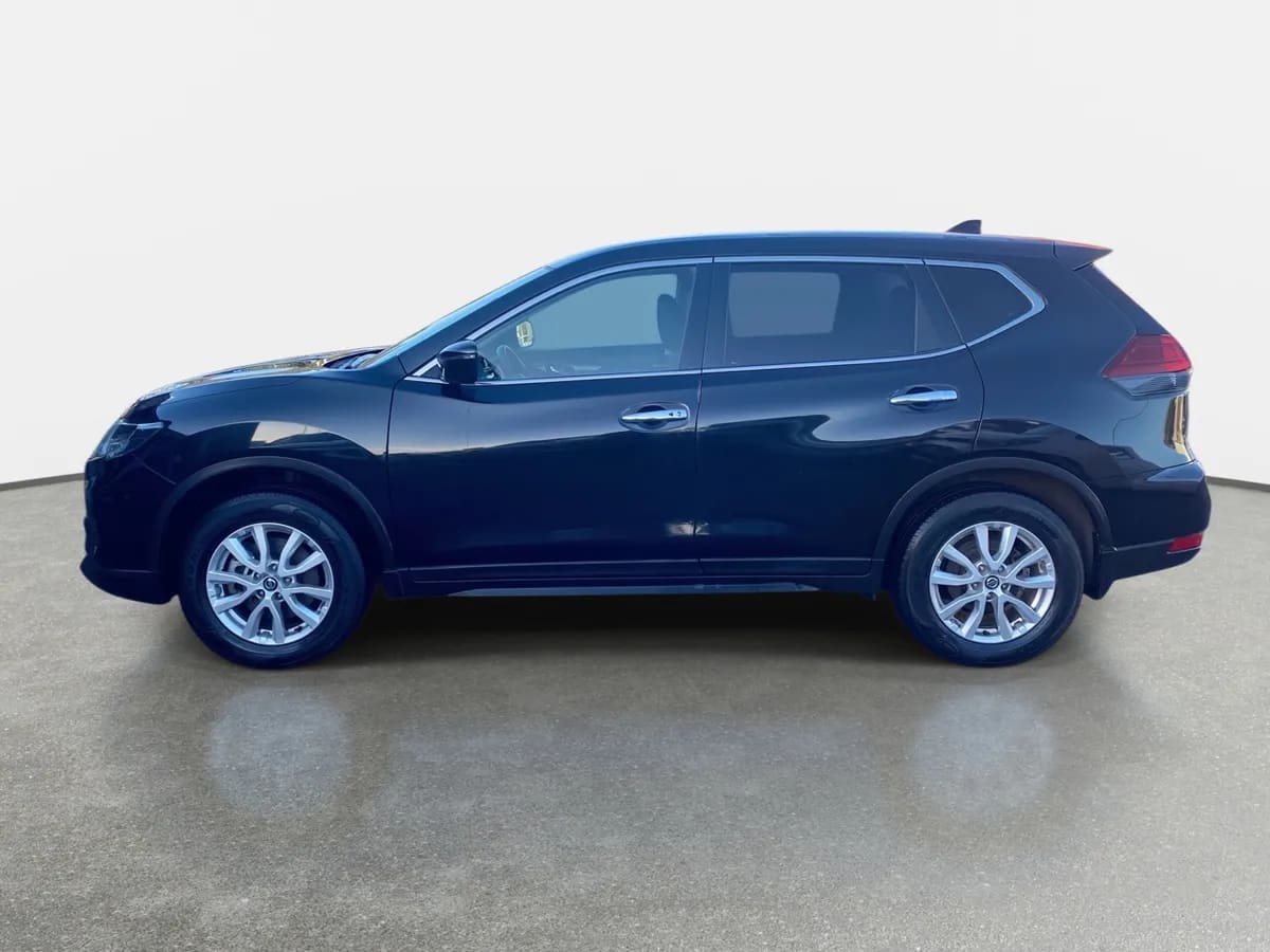 Nissan X-Trail 2.5 Sense 4x2 3row Cvt At 5p año 2023