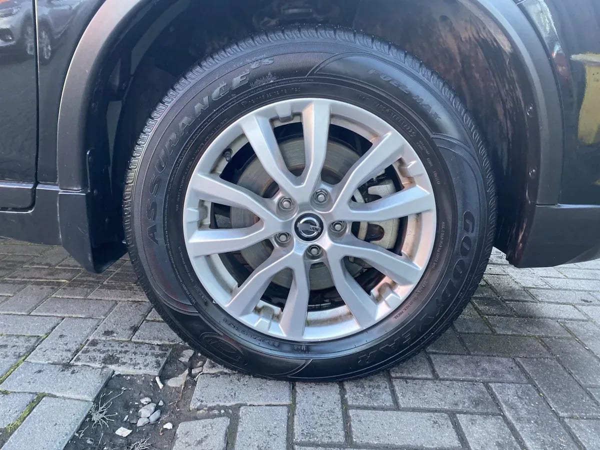 Nissan X-Trail 2.5 Sense 4x2 3row Cvt At 5p año 2023