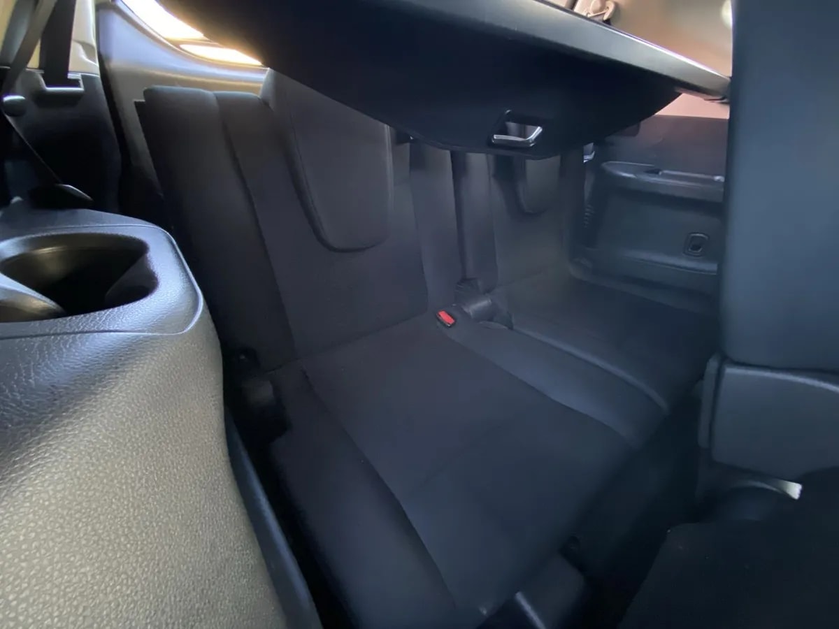 Nissan X-Trail 2.5 Sense 4x2 3row Cvt At 5p año 2023