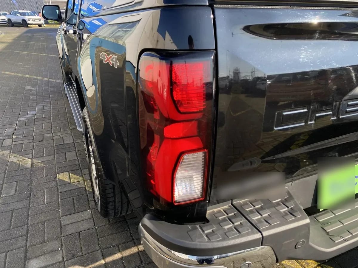 Chevrolet Colorado 2.8 High Country Diesel 4wd At 4p año 2026