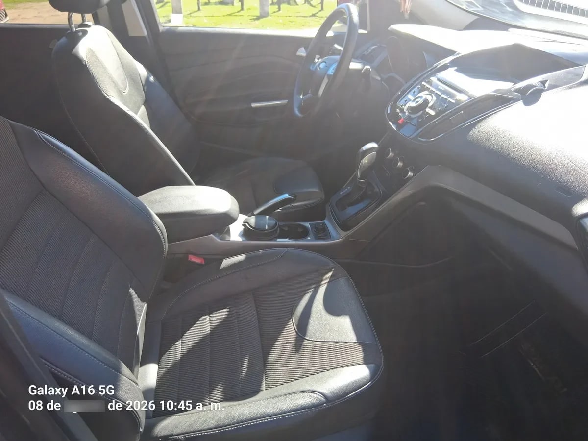 FORD ESCAPE 2.0 Se Ecoboost Leather At 4x2 año 2016
