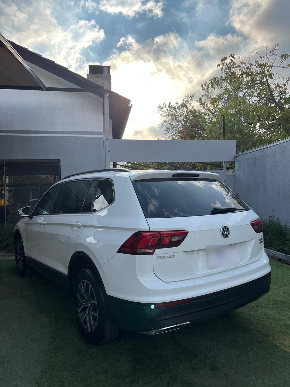 Volkswagen Tiguan 2.0 Tdi Dsg Comfortline 7a 4motion año 2019