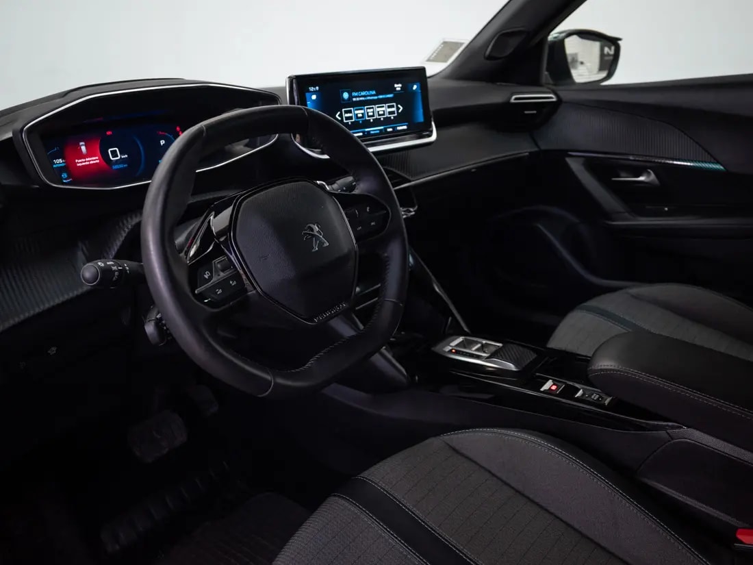 Peugeot 2008 2008 1.2 Allure Pack Puretech 130 At año 2023