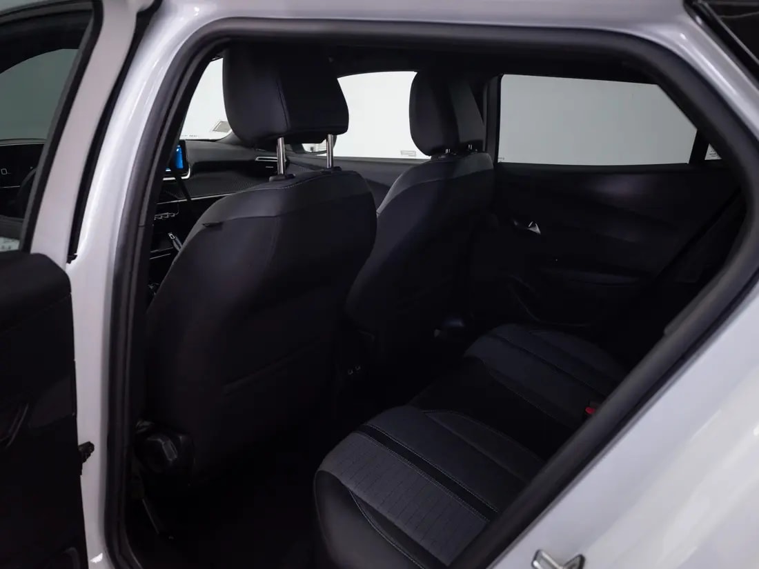 Peugeot 2008 2008 1.2 Allure Pack Puretech 130 At año 2023