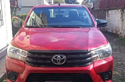 Toyota Hilux 2.4 4×4 Mt Sr Diesel año 2020