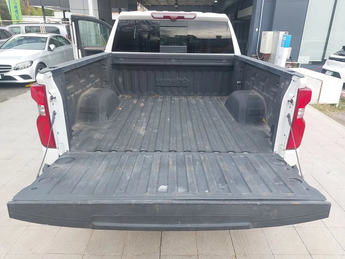 Chevrolet Silverado 3.0 High Country 4x4 At 4p año 2023