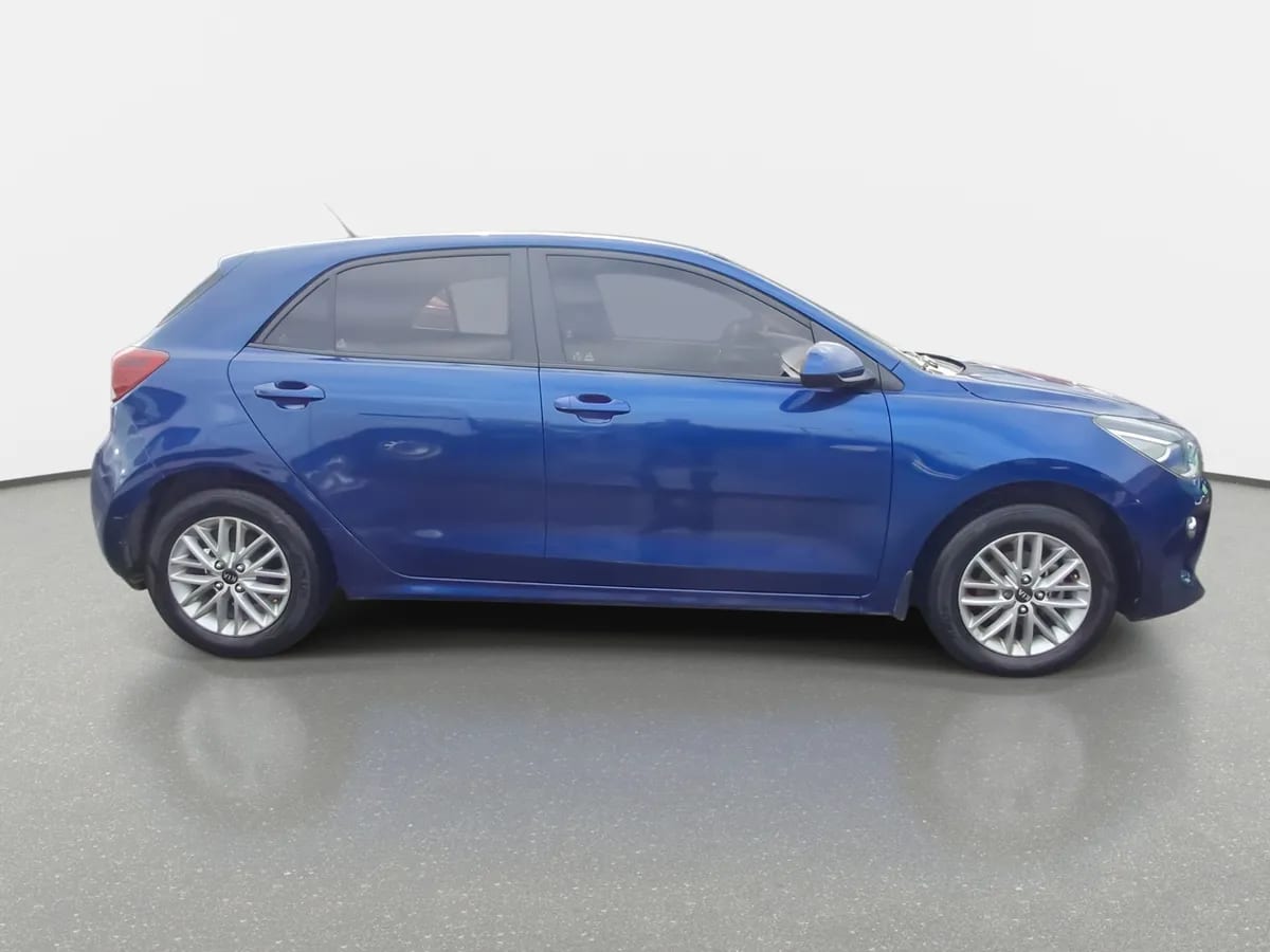 Kia Rio 5 1.4 Ex 4x2 Ac Ci 6mt 5p año 2021