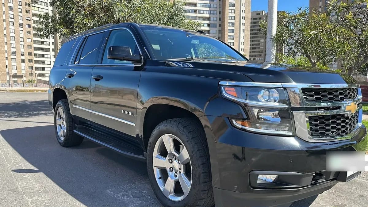 CHEVROLET TAHOE 5.3 Lt Iv Su At 4x4 año 2018