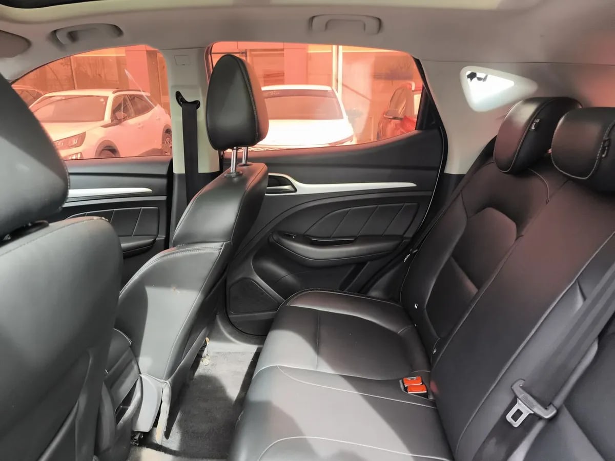 MG Mg Zs 1.5 Comfort 4x2 At 5p año 2021