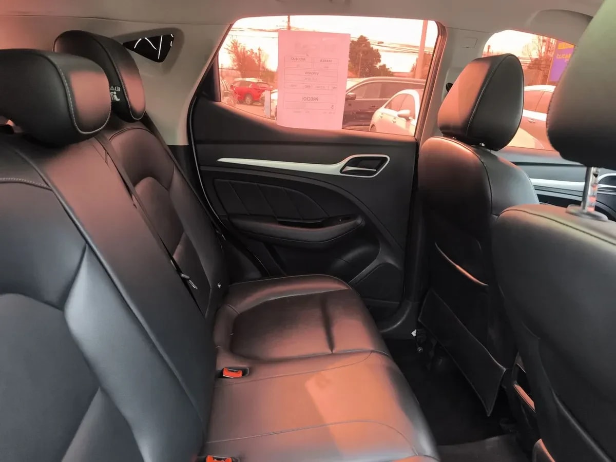 MG Mg Zs 1.5 Comfort 4x2 At 5p año 2021