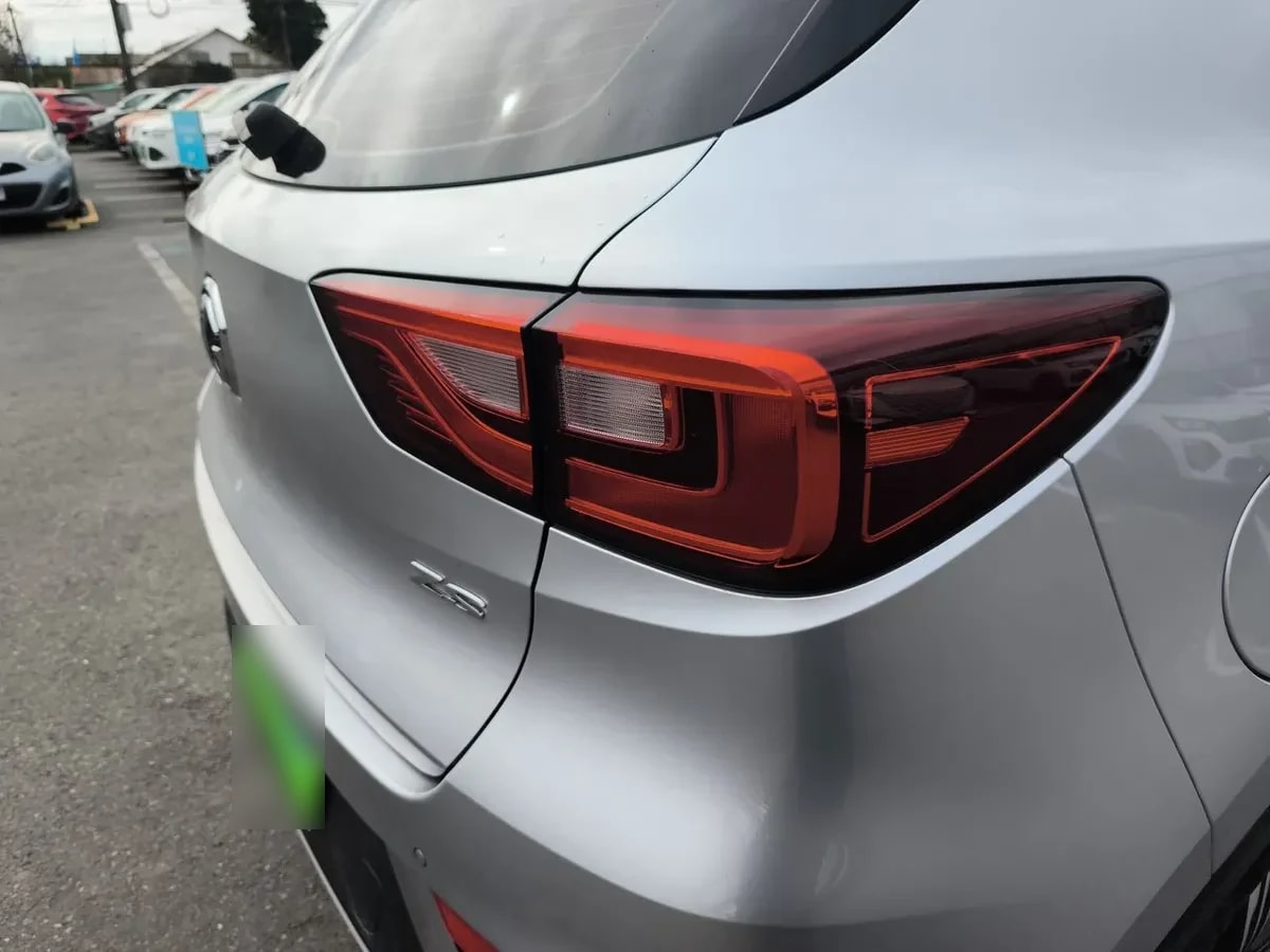 MG Mg Zs 1.5 Comfort 4x2 At 5p año 2021