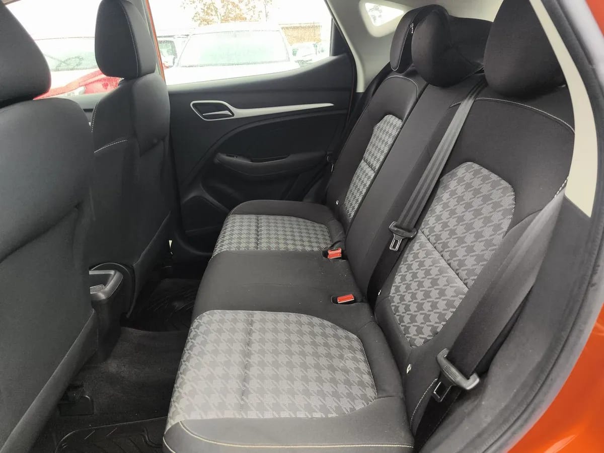 MG Mg Zs 1.5 Std Plus 4x2 Mt 5p año 2024