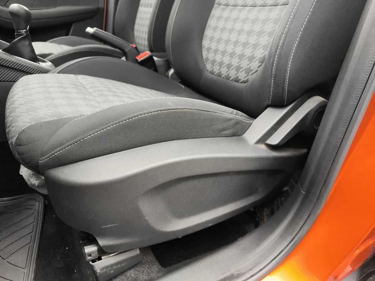 MG Mg Zs 1.5 Std Plus 4x2 Mt 5p año 2024