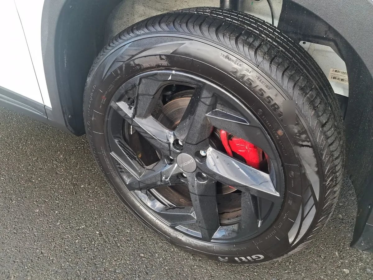 Omoda C5 1.6t Prestige 4x2 Dct At 5p año 2026