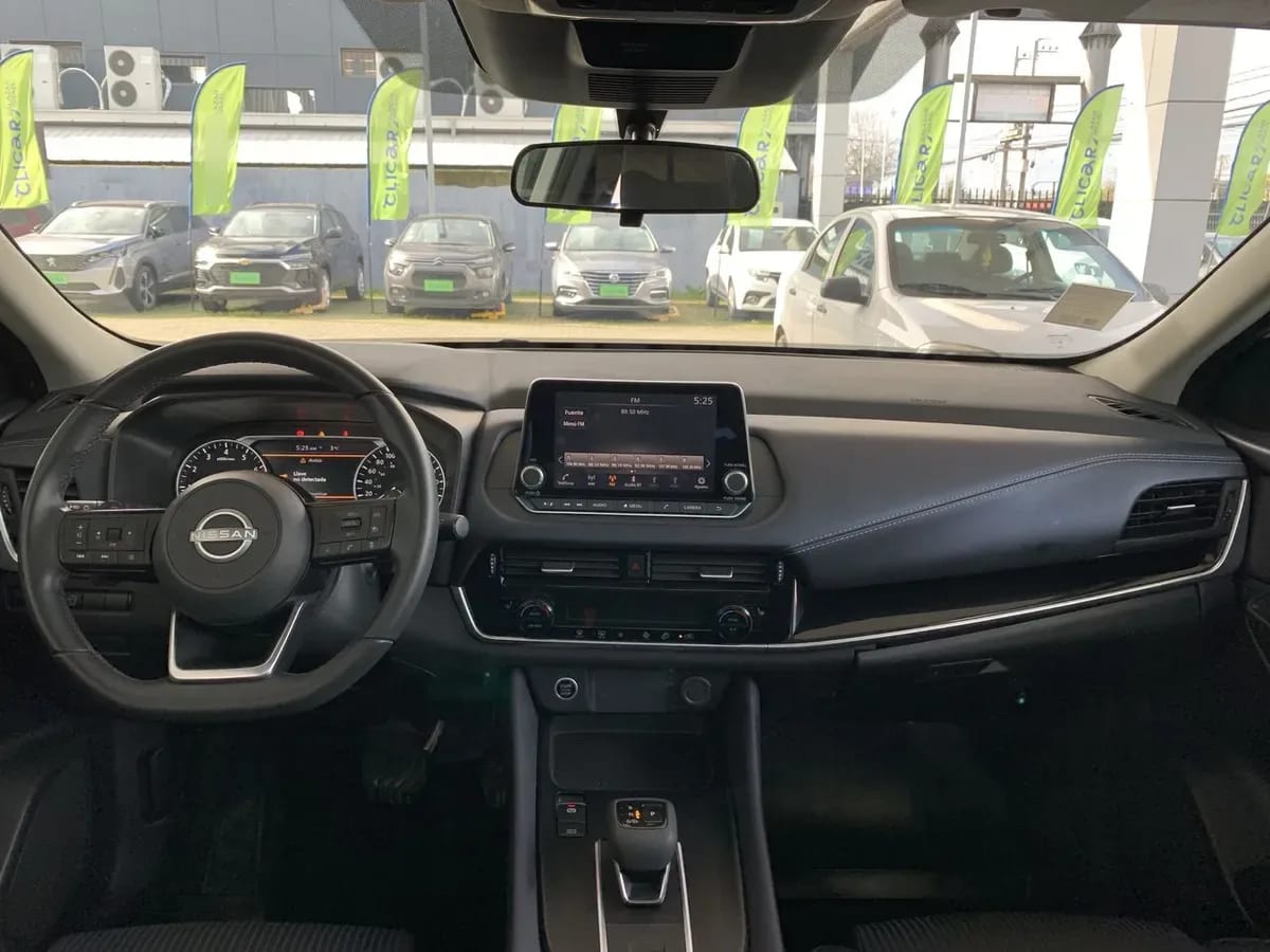 Nissan Qashqai 1.3t Advance 2wd Cvt At 5p año 2025
