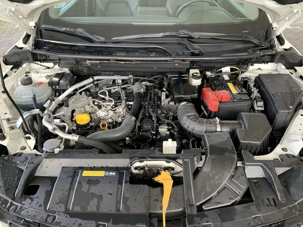 Nissan Qashqai 1.3t Advance 2wd Cvt At 5p año 2025