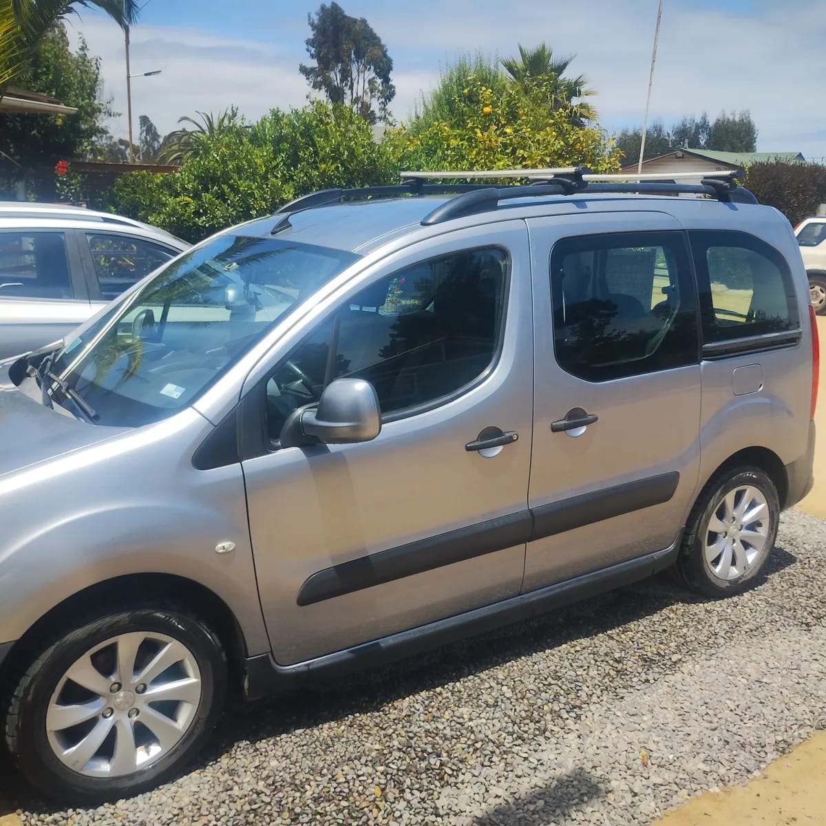 PEUGEOT TEPEE 1.6 Mi-Vie Allure Hdi 92hp 7p Mt Diesel año 2017