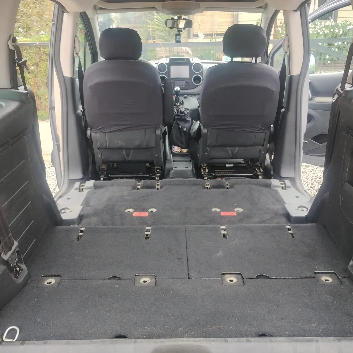 PEUGEOT TEPEE 1.6 Mi-Vie Allure Hdi 92hp 7p Mt Diesel año 2017