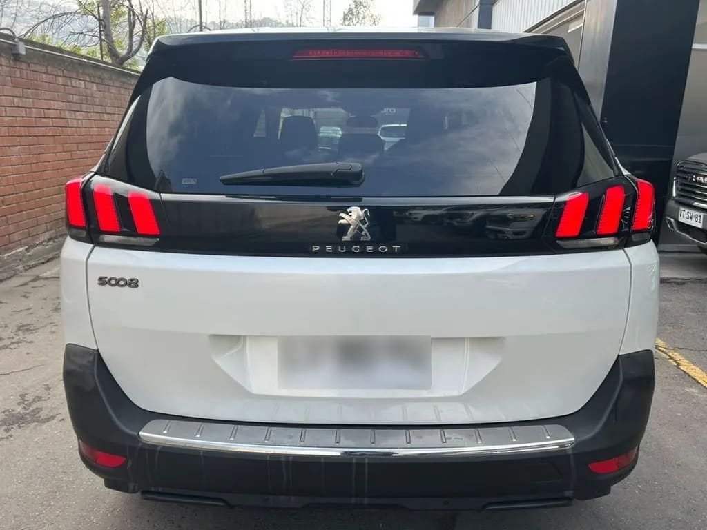 Peugeot 5008 1.6 Allure 4x2 Thp 165 Eat6 5p año 2020