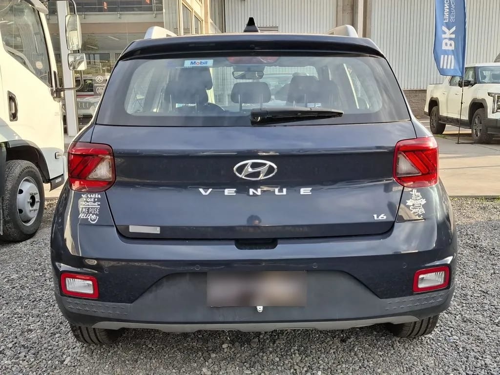 Hyundai Venue 1.6 Qx Value 4x2 Mt 5p año 2022