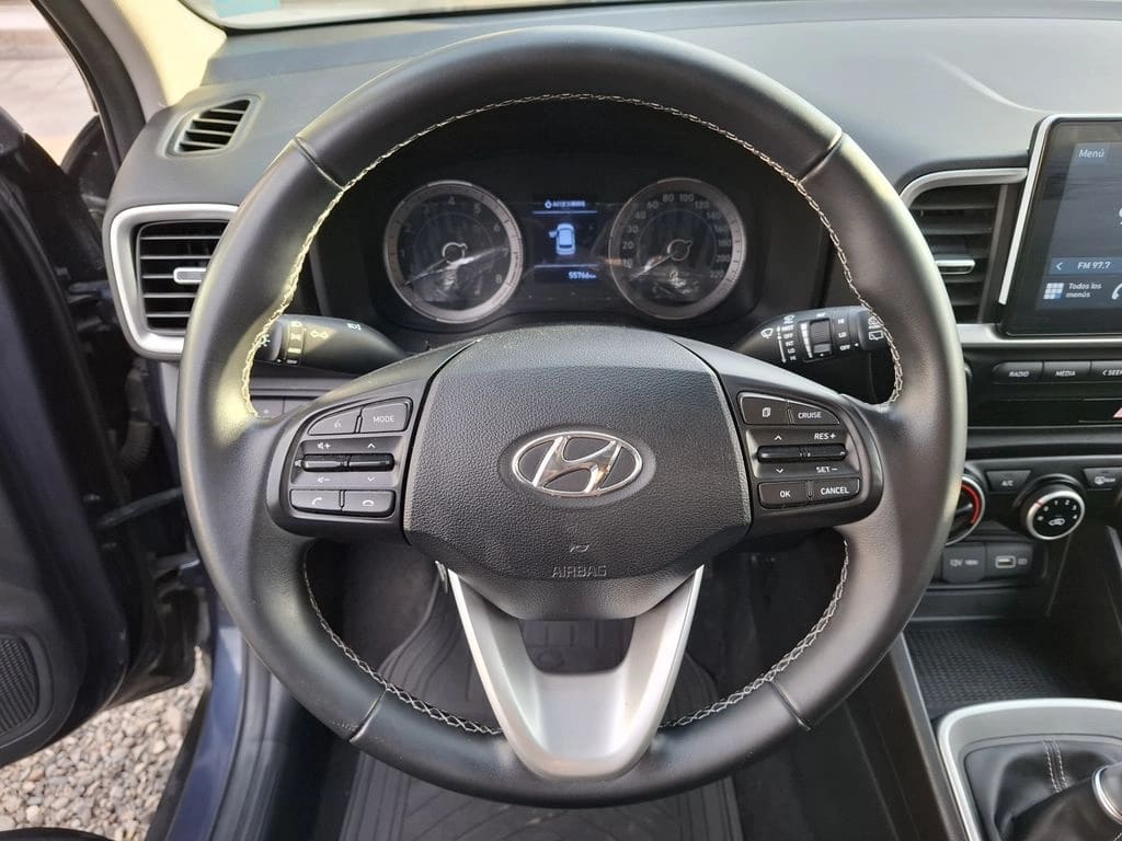 Hyundai Venue 1.6 Qx Value 4x2 Mt 5p año 2022