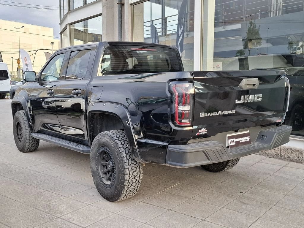 JMC Grand Avenue 2.3t Diesel 4x4 Dob. Cab. At 4p año 2024