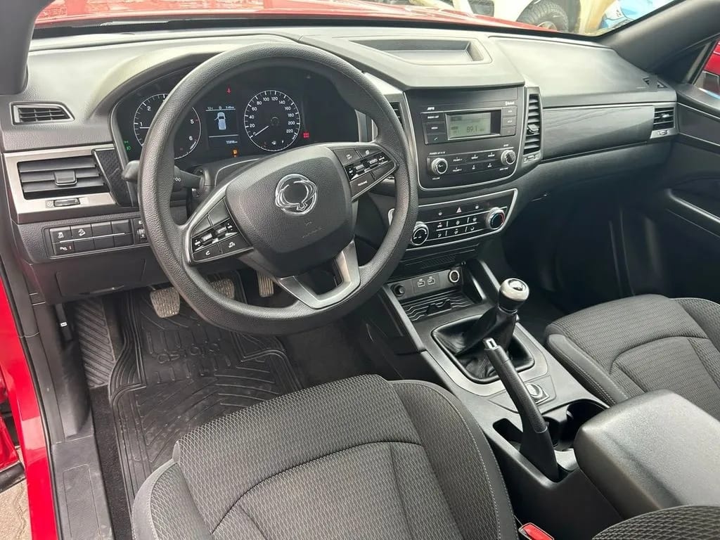 Ssangyong Musso 2.2 Glx Mt 4x4 Diesel año 2024