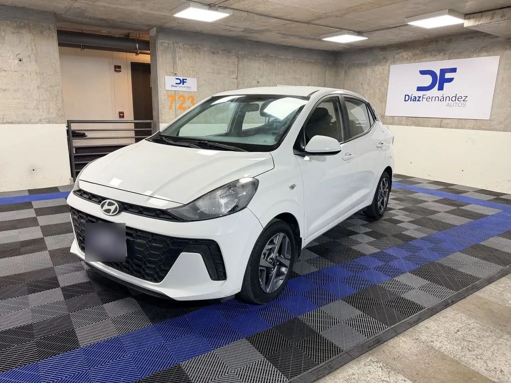 Hyundai Grand I10 1.2 Plus 4x2 Hb Mt 5p año 2024