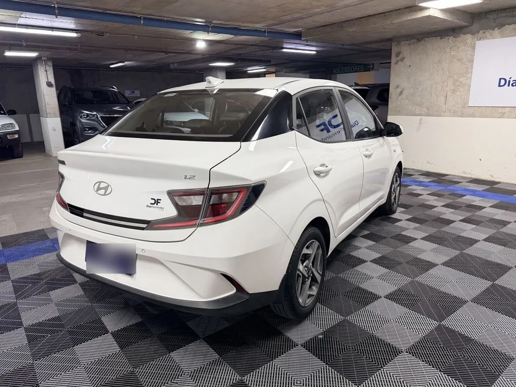 Hyundai Grand I10 1.2 Plus 4x2 Hb Mt 5p año 2024