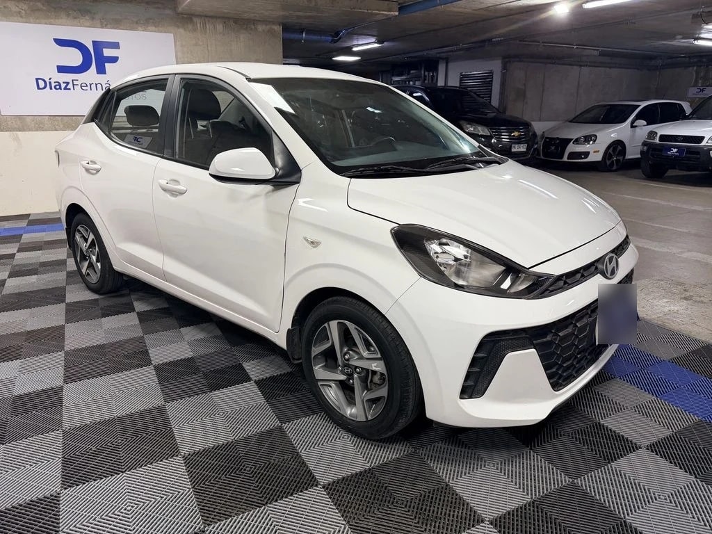 Hyundai Grand I10 1.2 Plus 4x2 Hb Mt 5p año 2024