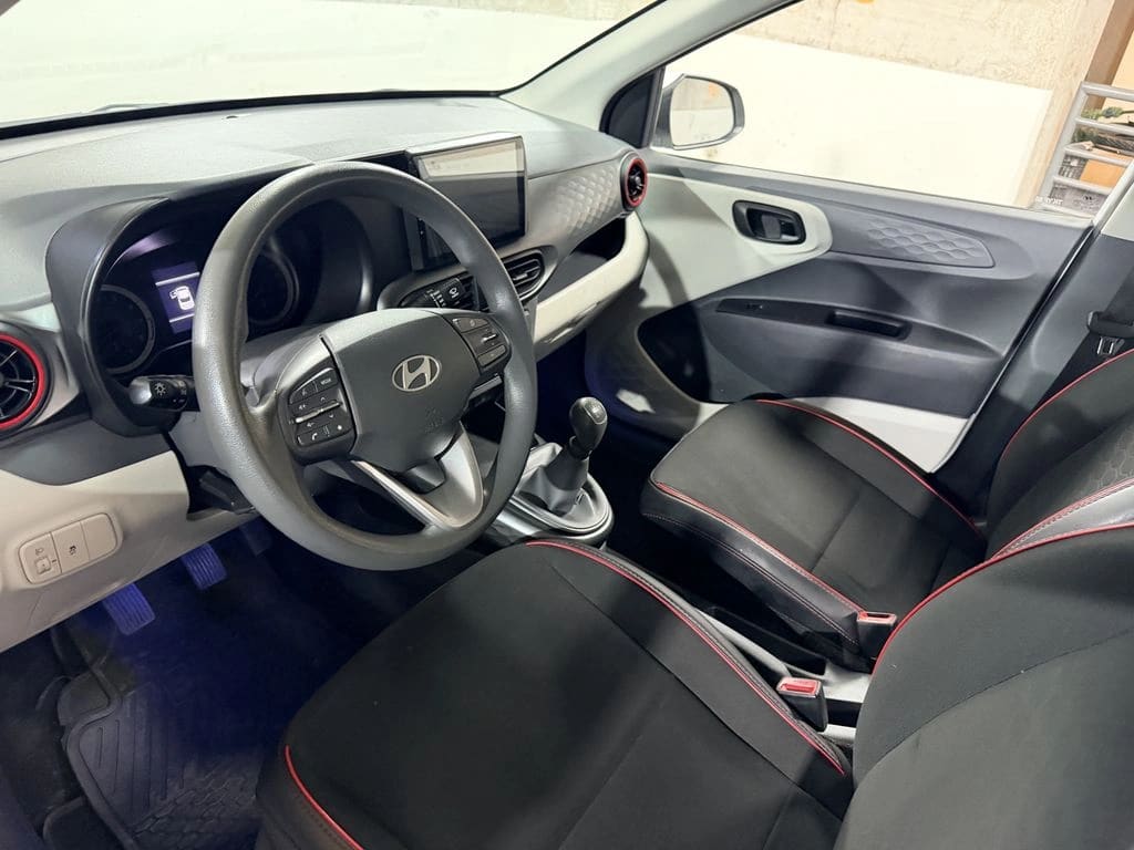 Hyundai Grand I10 1.2 Plus 4x2 Hb Mt 5p año 2024