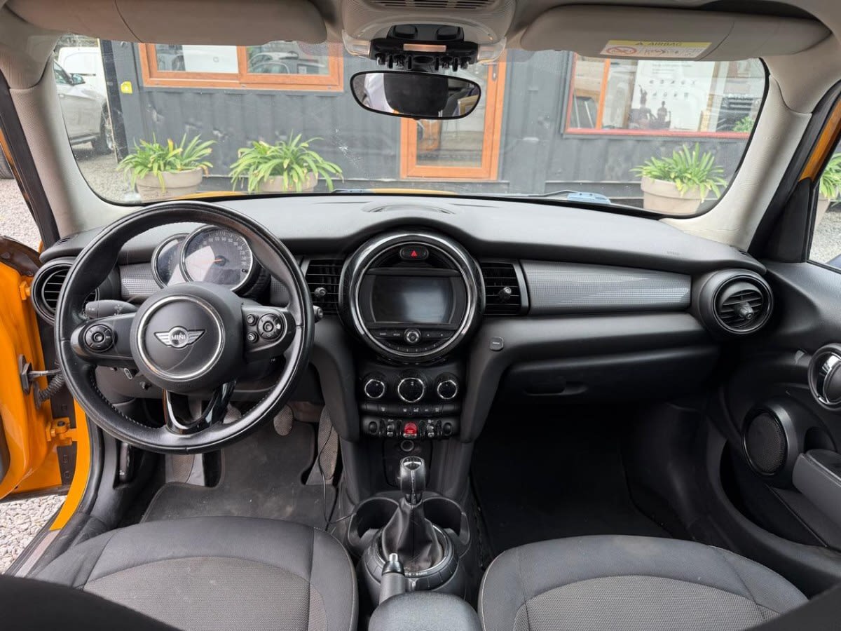 Mini Cooper F55 Cooper 1.5 6mt año 2015
