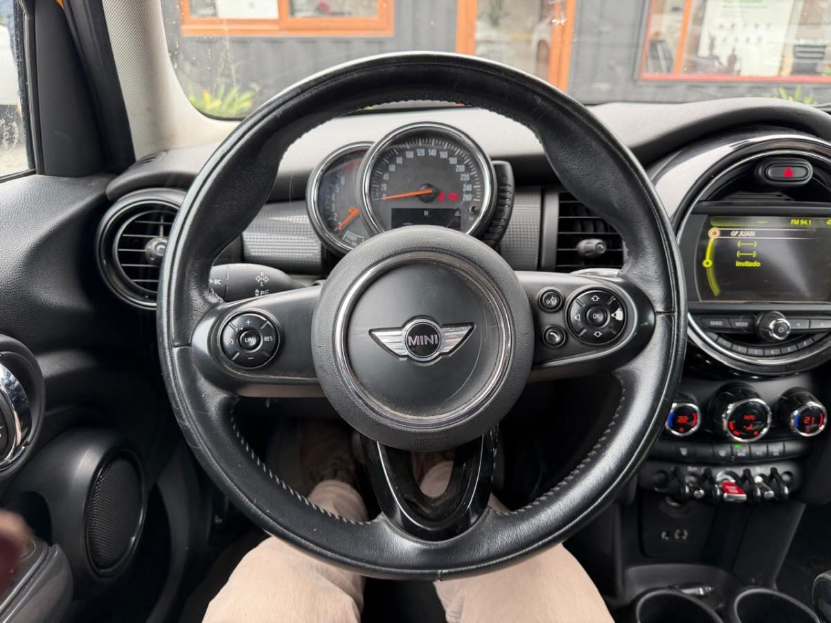 Mini Cooper F55 Cooper 1.5 6mt año 2015
