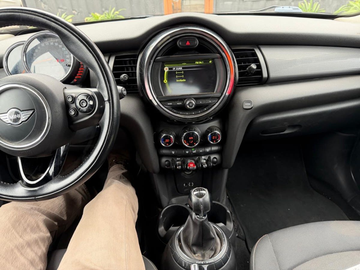 Mini Cooper F55 Cooper 1.5 6mt año 2015