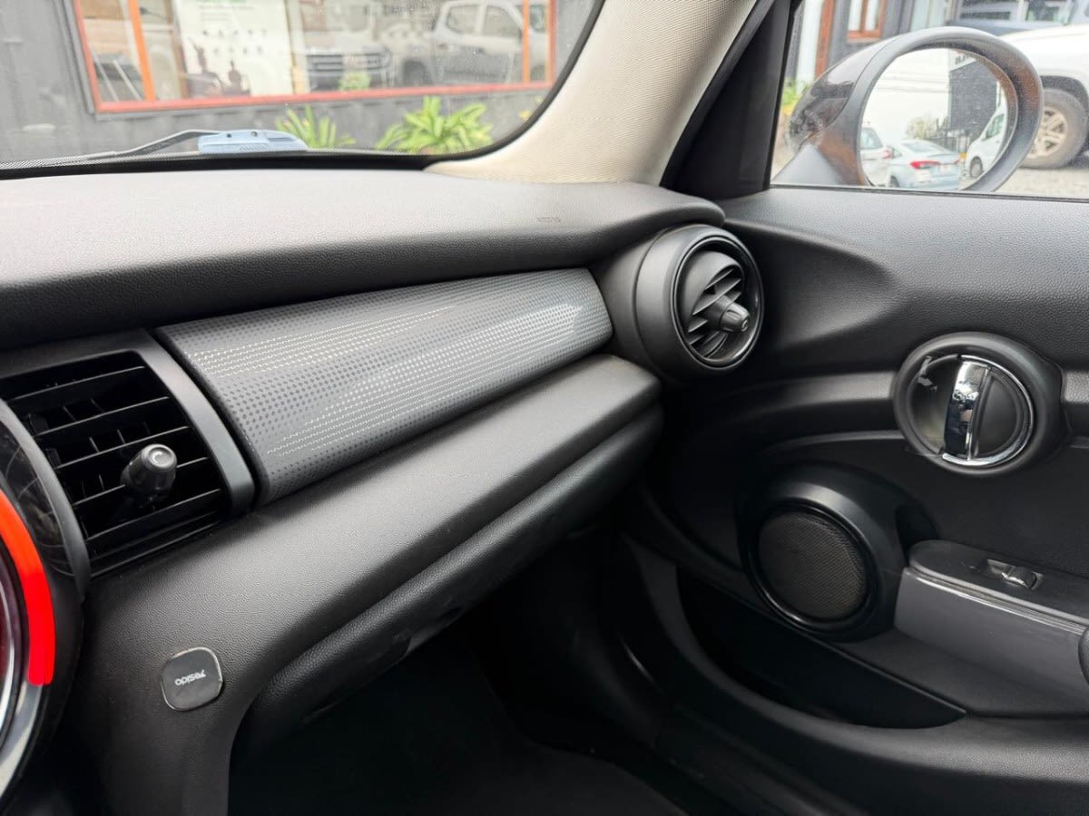 Mini Cooper F55 Cooper 1.5 6mt año 2015